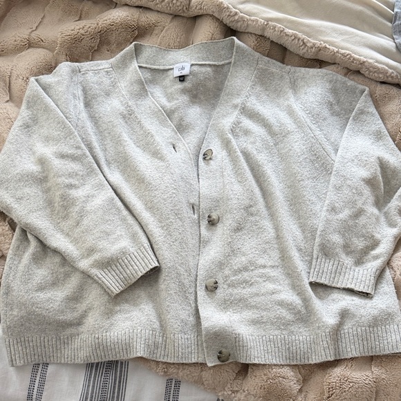 CAbi Cotton Blend Light Gray V-Neck Button Snug Cardigan XL - Picture 3 of 7